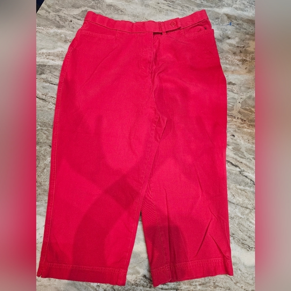 Westbound Women’s Red Bermuda Shorts Size 14 Cotton Blend Stretch Knee Length
